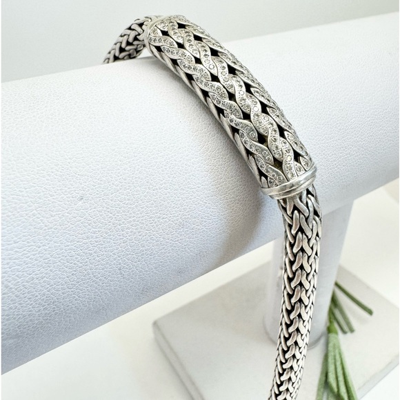 John Hardy Diamond Station 8mm Classic Chain Bracelet .925/18K Gold - Picture 3 of 12